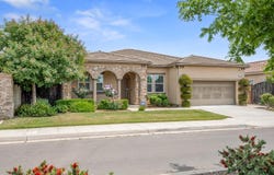 7993 Justin Avenue N, Fresno, CA 93720