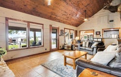 176 Enchanted Drive, Enchanted Oaks, TX 75156