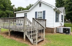 905 W Jefferson Street, Mayodan, NC 27027