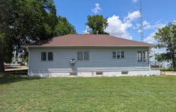 110 S Plum St., Maywood, NE 69038