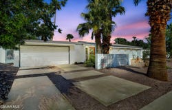 1102 E Adobe Way, Palm Springs, CA 92262