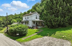 3114&3116 30th St., Pulaski Twp, PA 15066