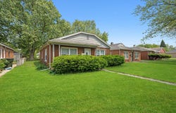 14925 Oak Street, Dolton, IL 60419