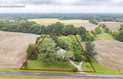 33974 Irish Lane, Brighton, IL 62012