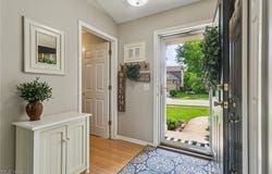 1064 Molland Drive, Brunswick, OH 44212