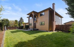 12517 SE 7TH St, Vancouver, WA 98683