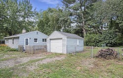 165 Kenton Street SE, Grand Rapids, MI 49548