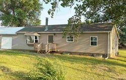 3038 9th Ave, Minot, ND 58701