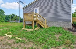 126 Pullman Ln, Oneida, TN 37841