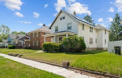 1631 8th Avenue, ROCKFORD, IL 61104