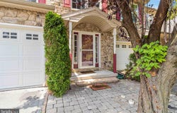 25 CAROUSEL CIRCLE, HERSHEY, PA 17033