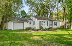 4826 Burt Avenue, Grand Ledge, MI 48837