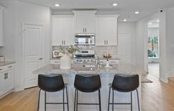 2402 APEX AVE, Grand Prairie, TX 75052