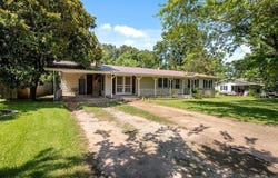 722 Circle Drive, Cave City, AR 72521