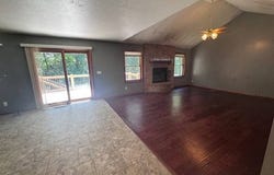 5504  NW Whispering Oaks Dr, Cameron, MO 64429