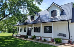 4181 S 105th Road, Bolivar, MO 65613