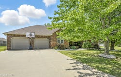 2433 Jonathan Street, Carthage, MO 64836