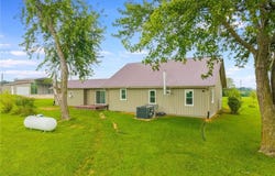 1611 NW Millcreek Drive, Hamilton, MO 64644