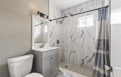 958 S Iowa Ave, IA 52353