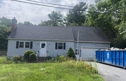 46 Queensland Rd, Billerica, MA 01862