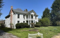 26 Island Avenue, Buckhannon, WV 26201