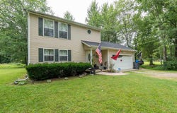 300 Woodside Drive SW, Pataskala, OH 43062