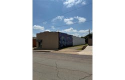 1109 Manvel Avenue, Chandler, OK 74834