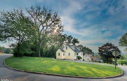 12 LONGVIEW ROAD, MALVERN, PA 19355