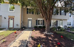 32 MEADOWSIDE Court, INDIAN HEAD, MD 20640