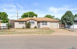 404 CIRCLE Dr, Clovis, NM 88101