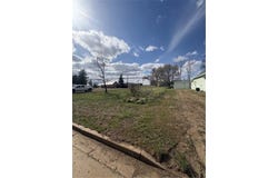 313 W 2nd Avenue, Regent, ND 58650