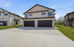 225 NW Orchard Court, Lee's Summit, MO 64063