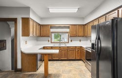1324 W WASHINGTON Street, APPLETON, WI 54914