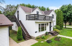 202 N Maple Street, Chaska, MN 55318