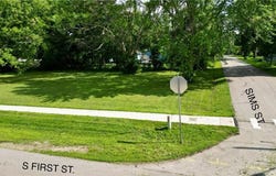 707 S 1st st Street, Louisburg, KS 66053