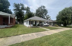510 1/2 E 6TH Street, Metropolis, IL 62960