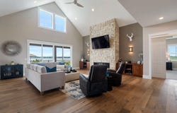 281 Lakeshore Dr, American Falls, ID 83211