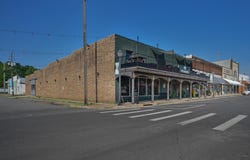 821 Mena St, Mena, AR 71953