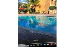 18111 68 Avenue, Hialeah, FL 33015