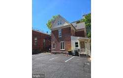 77 BROAD N, DOYLESTOWN, PA 18901