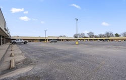 1805-1913 W Broadway, Bolivar, MO 65613
