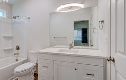 1020 3RD Ave, CastleRock, WA 98611