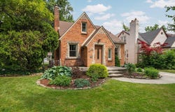 22836 Wellington Street, Dearborn, MI 48124