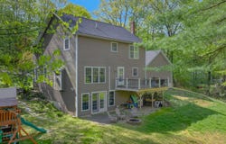 25 Hillview Lane, Lewiston, ME 04240
