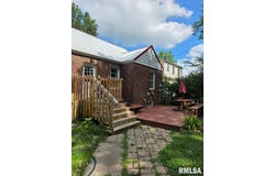 303 N INDIANA Avenue, Salem, IL 62881