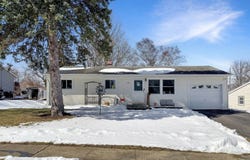 1427 Mark Drive, Freeport, IL 61032