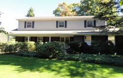 815 ELIZABETH Lane, Erie, PA 16505