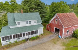 1696 Federal Road, Livermore, ME 04253