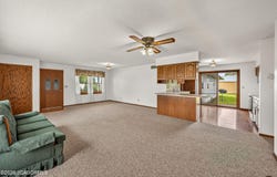 10206 STATE ROUTE 52, Versailles, MO 65084