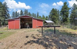 6615 E Valley Ln, Elk, WA 99009